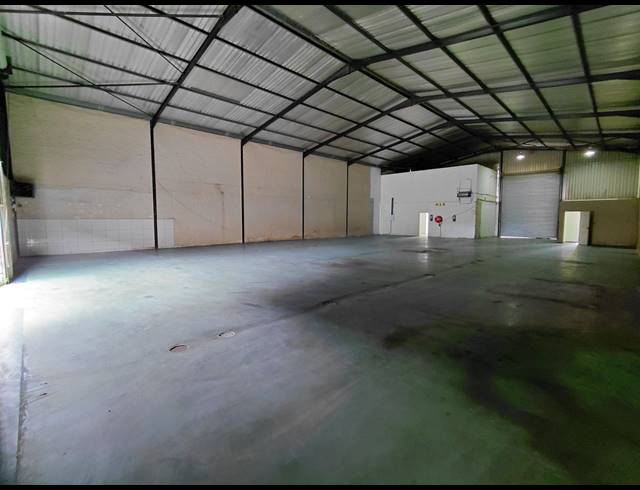 620M² WAREHOUSE TO LET IN CLAYVILLE